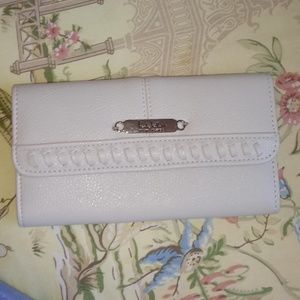 Woman's Hicole Hiller Wallet